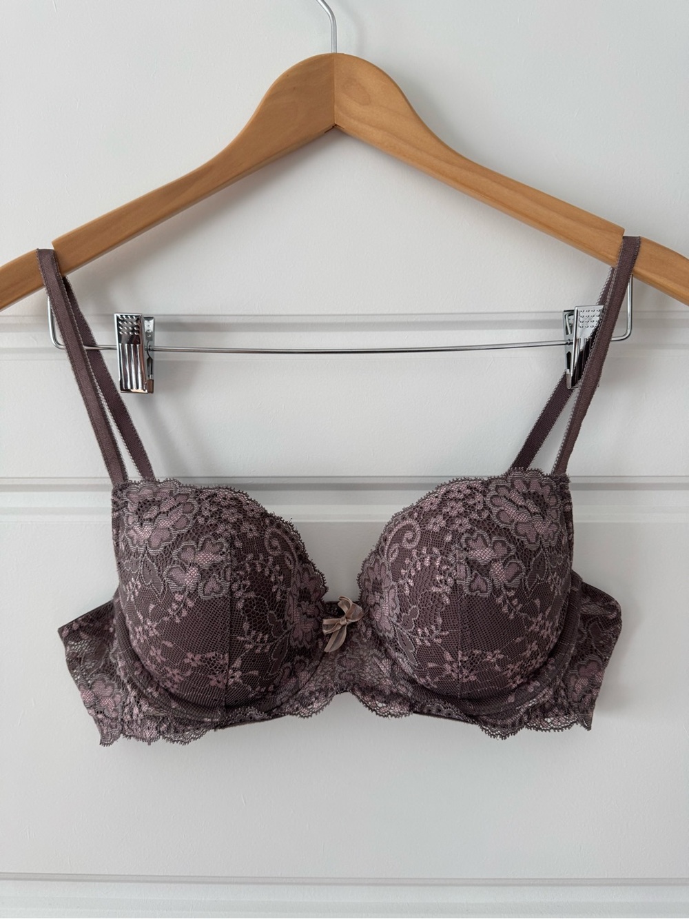Victoria's Secret Lace Balconette Bra in Mauve 36B